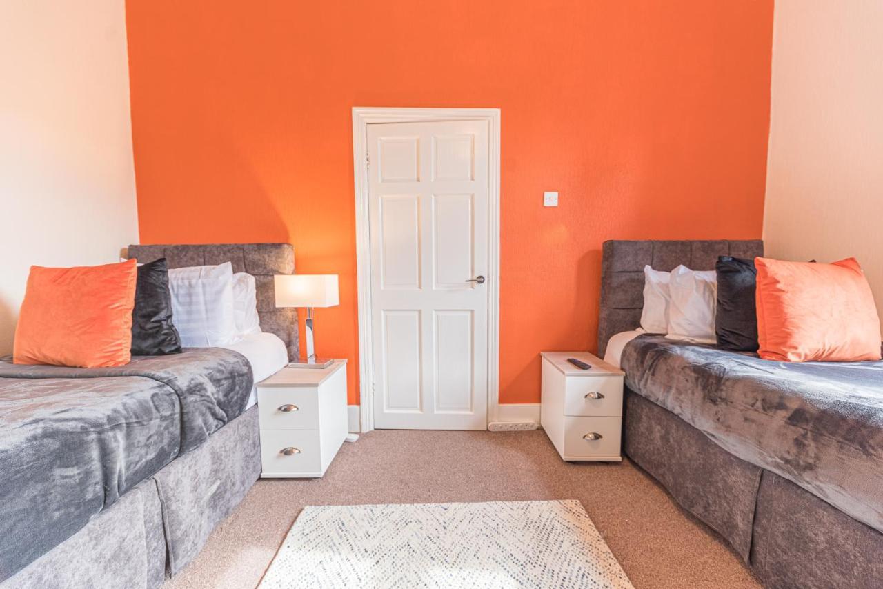 *King Bed* Luxury City Centre House Barrow-in-Furness Εξωτερικό φωτογραφία