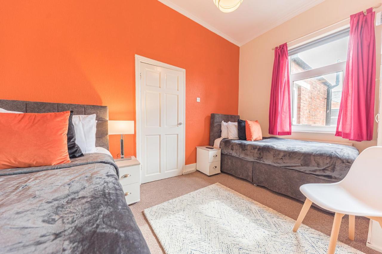 *King Bed* Luxury City Centre House Barrow-in-Furness Εξωτερικό φωτογραφία